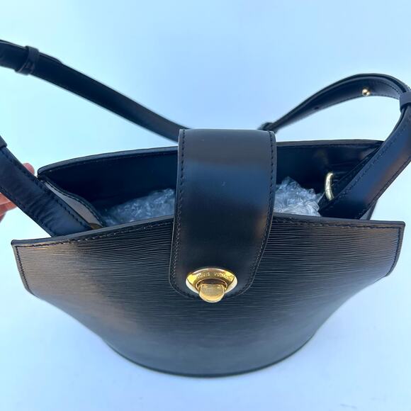 Louis Vuitton Cluny Epi Leather Shoulder Bag Black Bucket Purse Designer - Picture 9 of 13